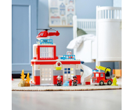LEGO DUPLO 10970 Remiza strażacka i helikopter - 1035629 - zdjęcie 3